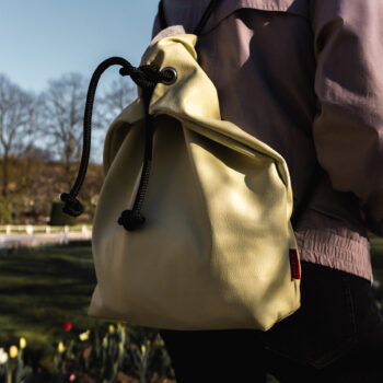 Saeckle-in-limettengrün-in-der-Größe-Midi